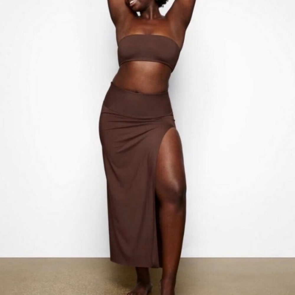 Skims shaping swim long Skirt
